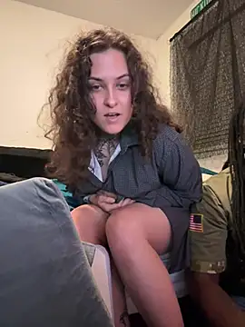 snowflakee69 online show from July 7, 4:59 am
