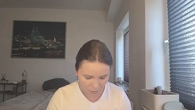 YevetteGord online show from June 22, 7:16 am