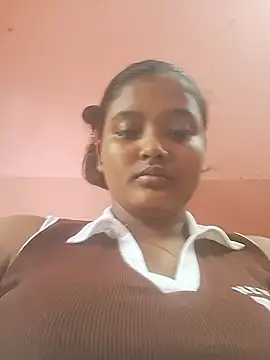 HOT  QUEEN001 online show from July 21, 9:32 am