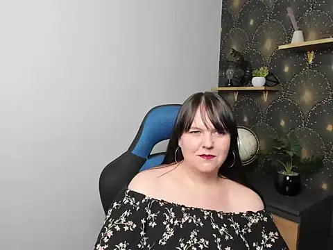 ClaraSoftXo online show from July 7, 7:23 am