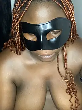 DebbyTee08 online show from July 4, 9:00 pm