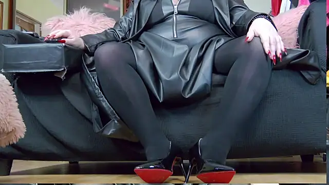 KaryQueen online show from January 6, 4:16 am