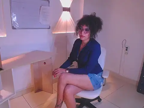 Scarleth Victoria online show from July 14, 4:22 pm