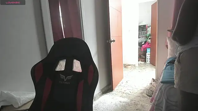 LupeAdams online show from April 10, 8:26 pm