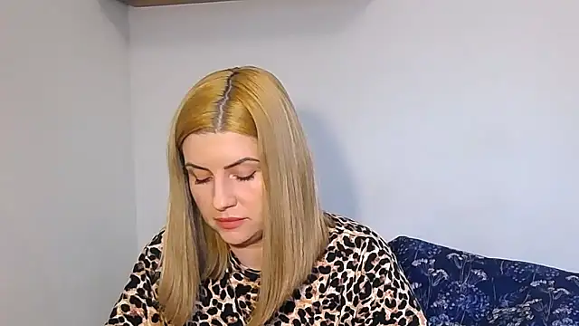 alisenties online show from March 8, 2:43 pm