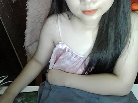   MiaA   online show from July 14, 4:22 pm