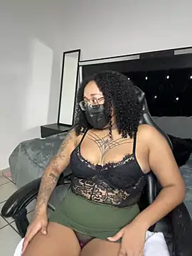 AlexandraSaez online show from July 16, 5:45 am