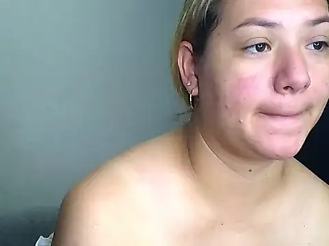 curvynaturalx online show from July 18, 2:52 pm