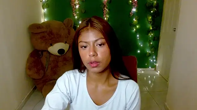 renata5558 online show from July 18, 1:46 pm