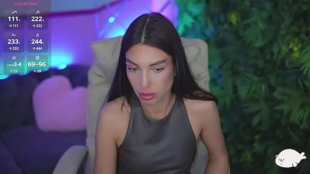 JasminBee online show from July 19, 2:19 pm