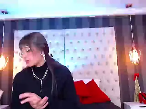 MoreAlice online show from July 21, 10:54 pm