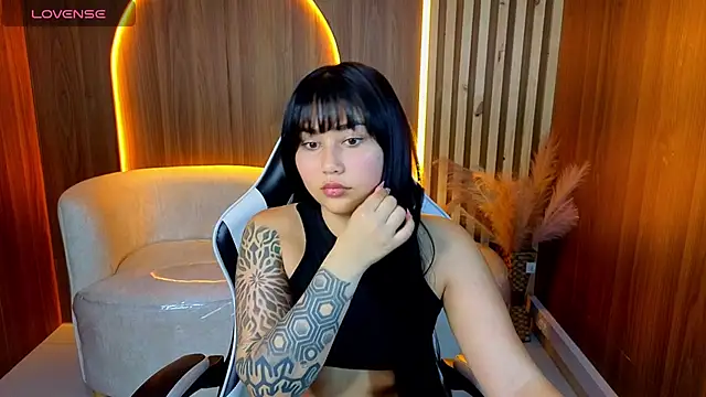 Karolina Tx online show from July 23, 4:26 pm