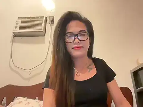 yoursweetjasmine  online show from July 25, 3:24 am
