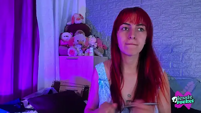 jessierocketx online show from September 30, 3:34 am