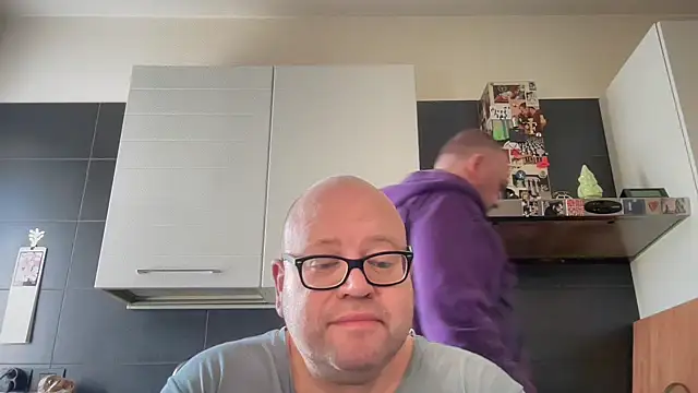 theitalianbear online show from April 26, 7:50 am