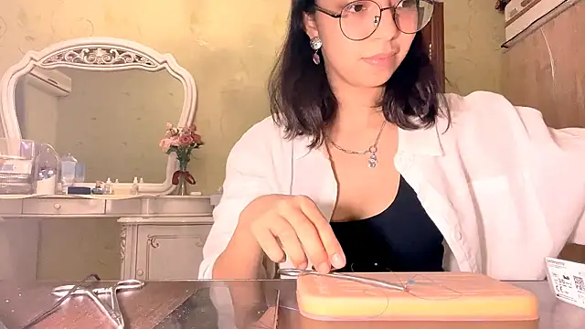 HollieKepp online show from July 29, 7:58 pm