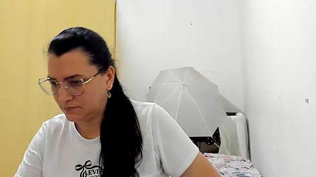 MARILYN GARCIA online show from May 27, 10:40 pm