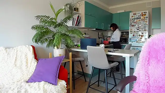 ChristinaGlory online show from March 22, 9:59 am