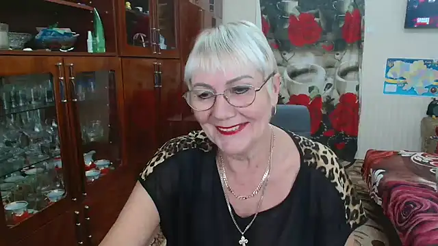 JenaCheim online show from November 11, 7:38 am