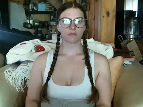 katie kitten38 online show from April 12, 6:00 pm