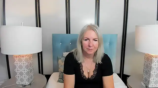 EricaTop online show from October 8, 6:12 pm