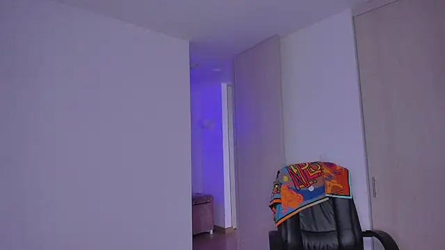 Lisegg  online show from December 18, 4:12 pm