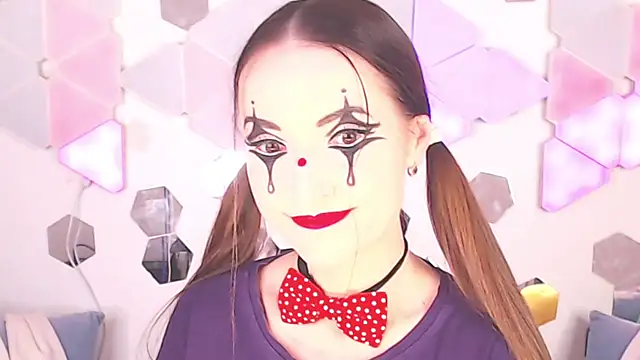 LexiKiss online show from September 23, 6:33 am