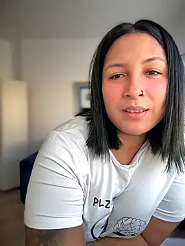 DannaaMeliza online show from September 27, 8:54 am