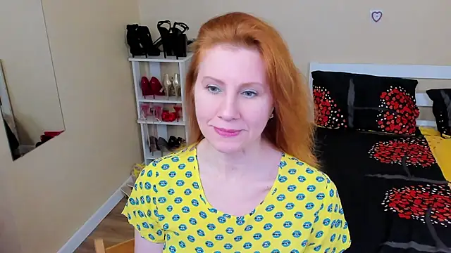 FoxySophia online show from January 18, 6:59 pm