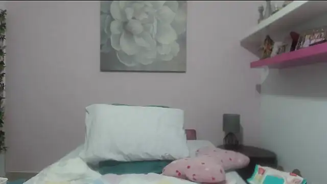 CindyCrawford online show from October 2, 3:22 am