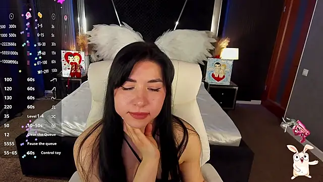 EmilyCandyy online show from March 21, 8:19 am