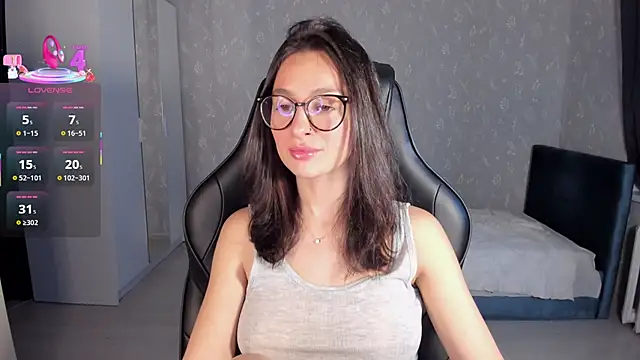 EllaFresh online show from December 3, 10:56 pm