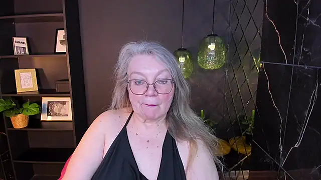 NataliMellow online show from April 14, 1:22 pm