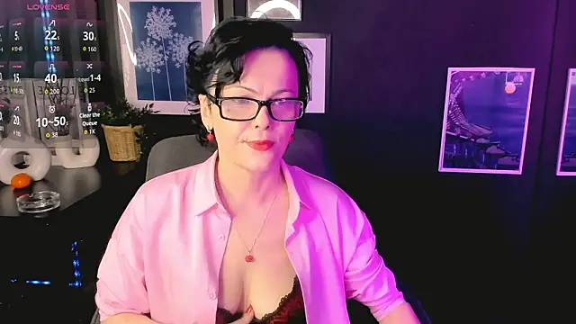 BrandiSweetie online show from March 7, 1:51 pm