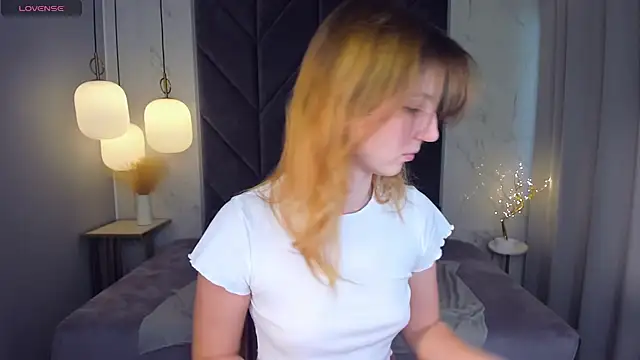 JaneGraceful online show from December 2, 7:10 am