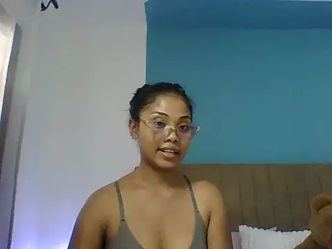 naya86 online show from February 7, 1:37 pm