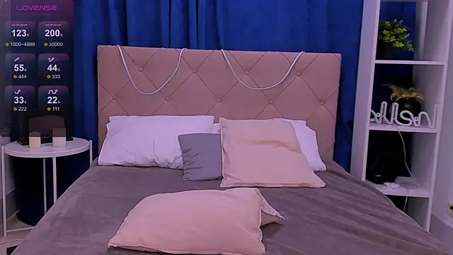 Janie JJ Curvie online show from March 1, 12:54 am