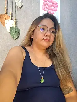 ambersmile online show from April 8, 8:05 am