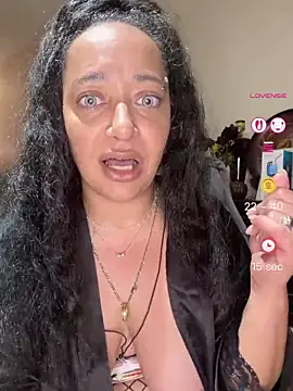 PichyPrettyPussy online show from April 29, 2:42 pm