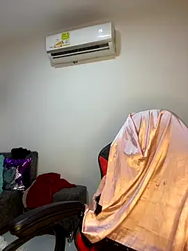 Shantal Lovee online show from October 10, 12:59 am