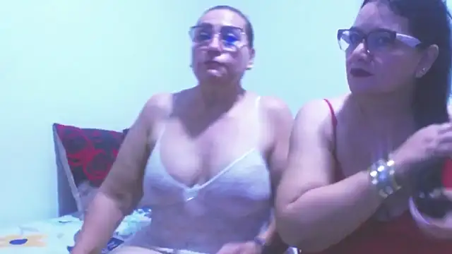 sexycristina 2 online show from April 18, 1:41 am