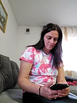 IsabelleCraft online show from March 22, 2:23 pm