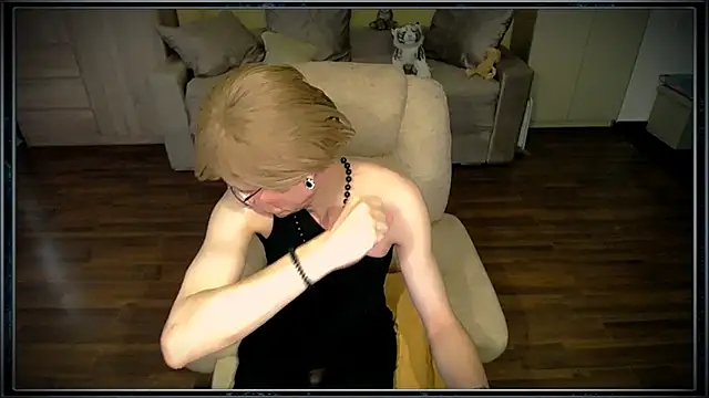 clementine online show from September 30, 10:54 am