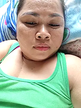XXLorie 02 online show from May 15, 11:40 pm