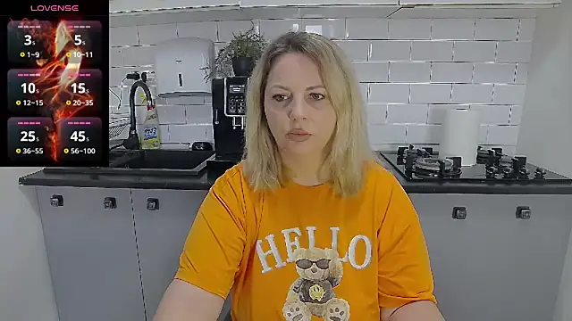 erikaerika online show from May 27, 4:42 am
