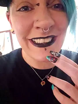 PinkTheHawk online show from April 9, 2:58 am