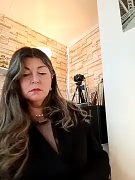 emma tour online show from September 17, 2:59 pm