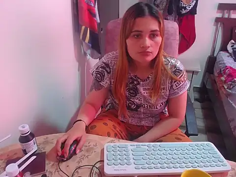 Mia davis01 online show from January 13, 4:33 pm