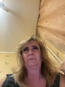 Irina2909xh online show from April 5, 10:53 pm