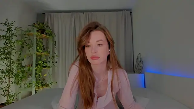 Masha 01 online show from November 18, 3:13 pm